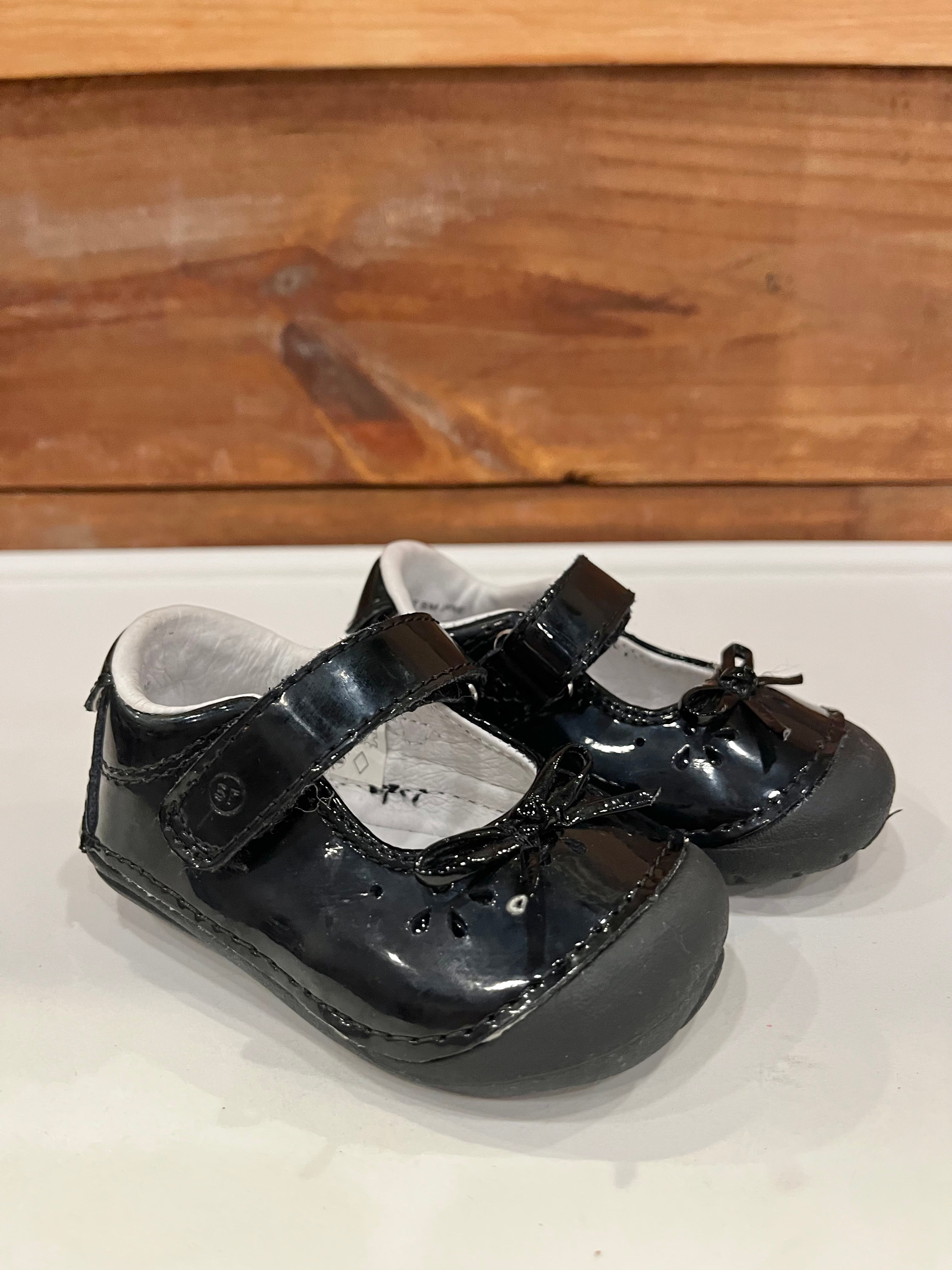 Stafford Black Dress Shoes Size 12 – Three Little Peas Children's Resale &  Upscale Boutique