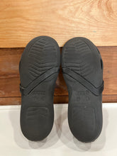 Load image into Gallery viewer, Crocs Black Shoes Size J1
