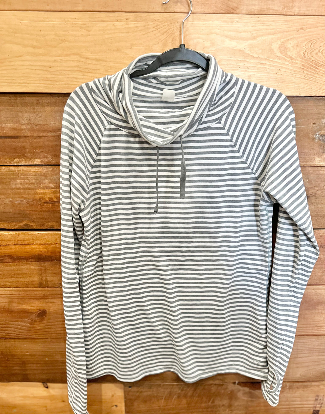 Gap Fit Gray Striped Pullover Size Large