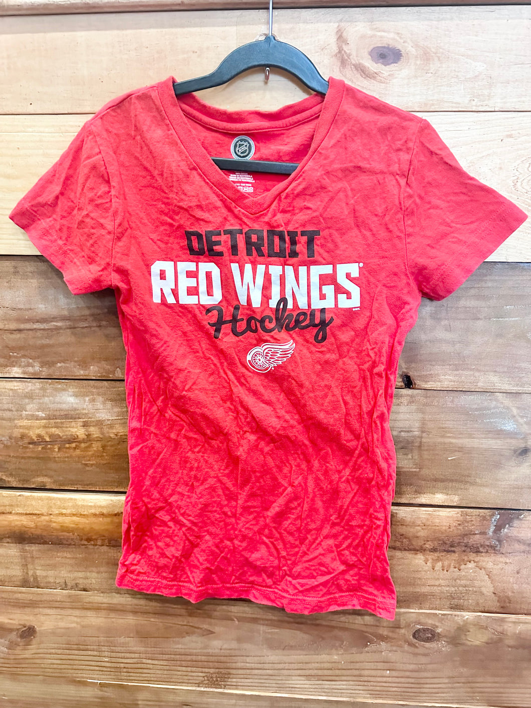 Red Wings Shirt Size 10-12