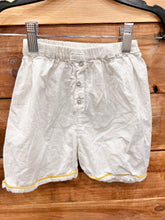 Load image into Gallery viewer, Fin &amp; Vince Linen Shorts Size 4-5*
