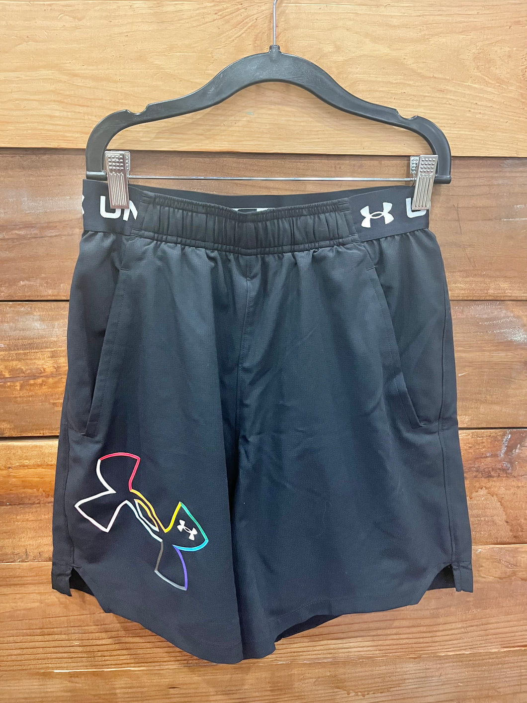 Under Armour Black Shorts Size Small