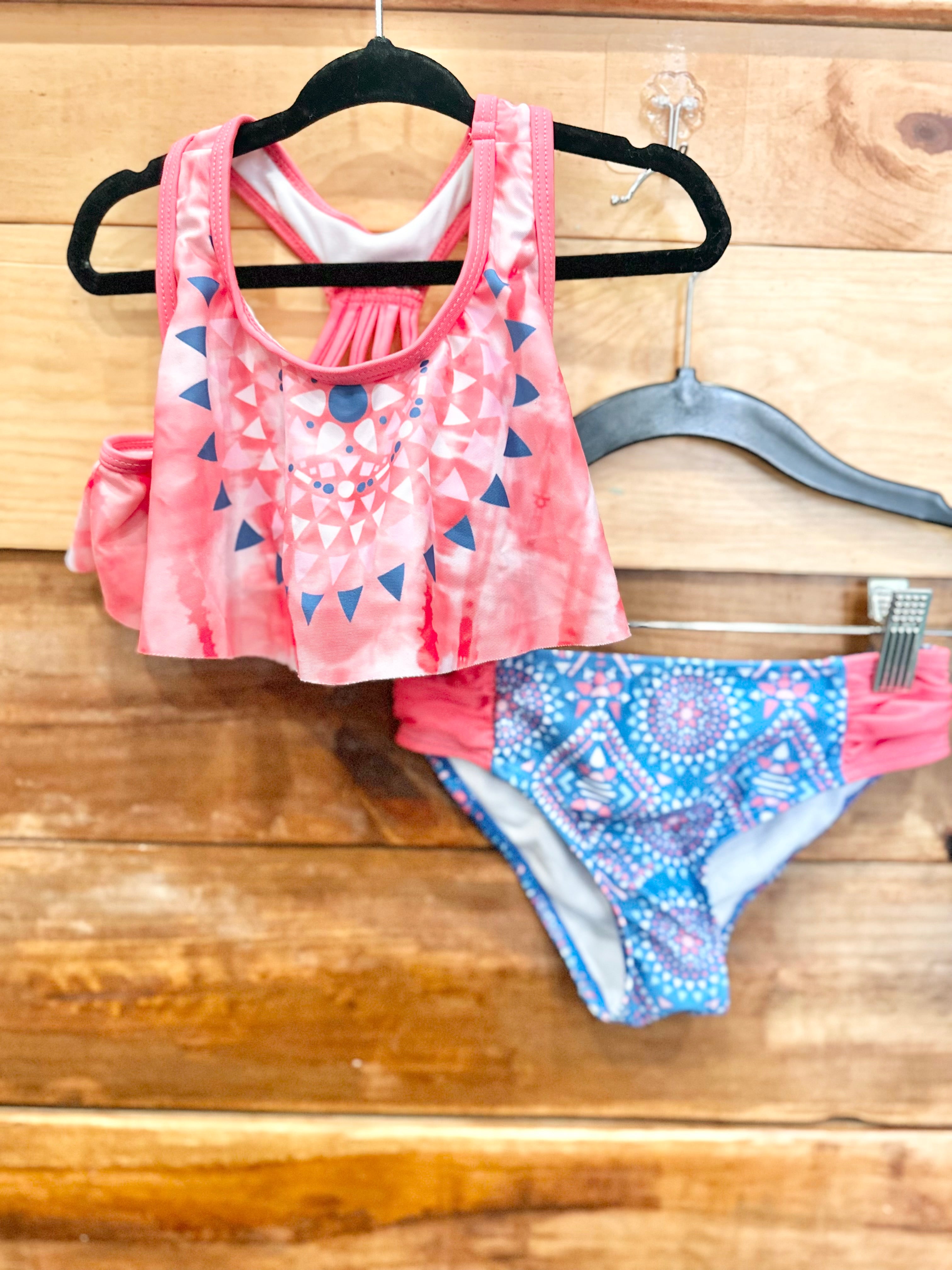 Wallflower Pink & Blue Swimsuit Size 4 – Three Little Peas Children's  Resale & Upscale Boutique