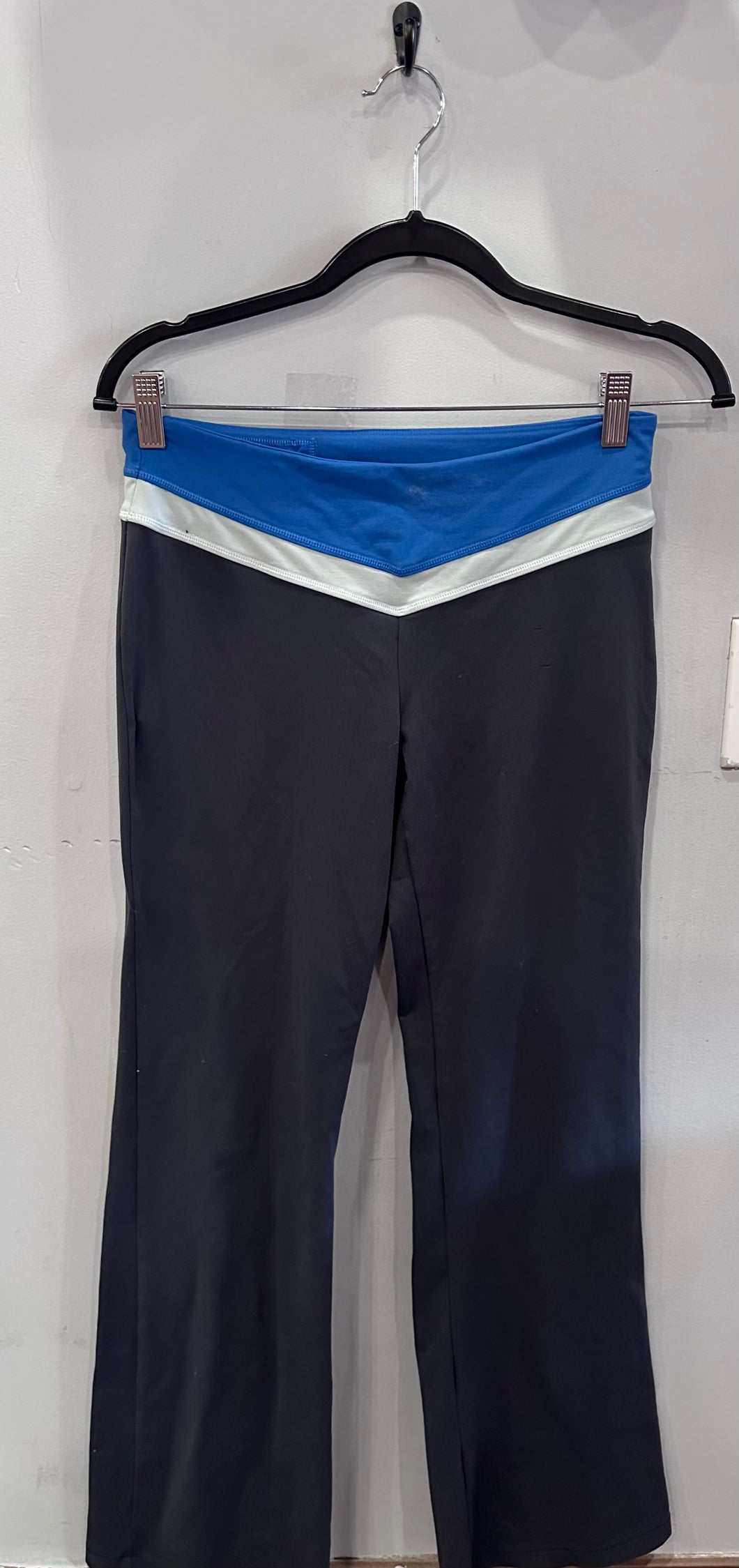 Lululemon Gray Yoga Pants Size 8*