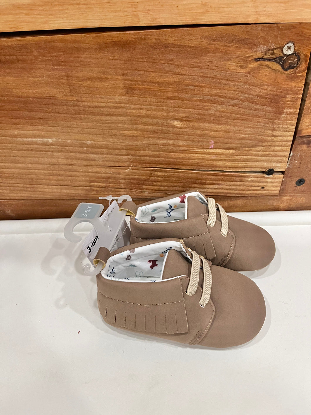 Carters Brown Shoes Size 3-6m
