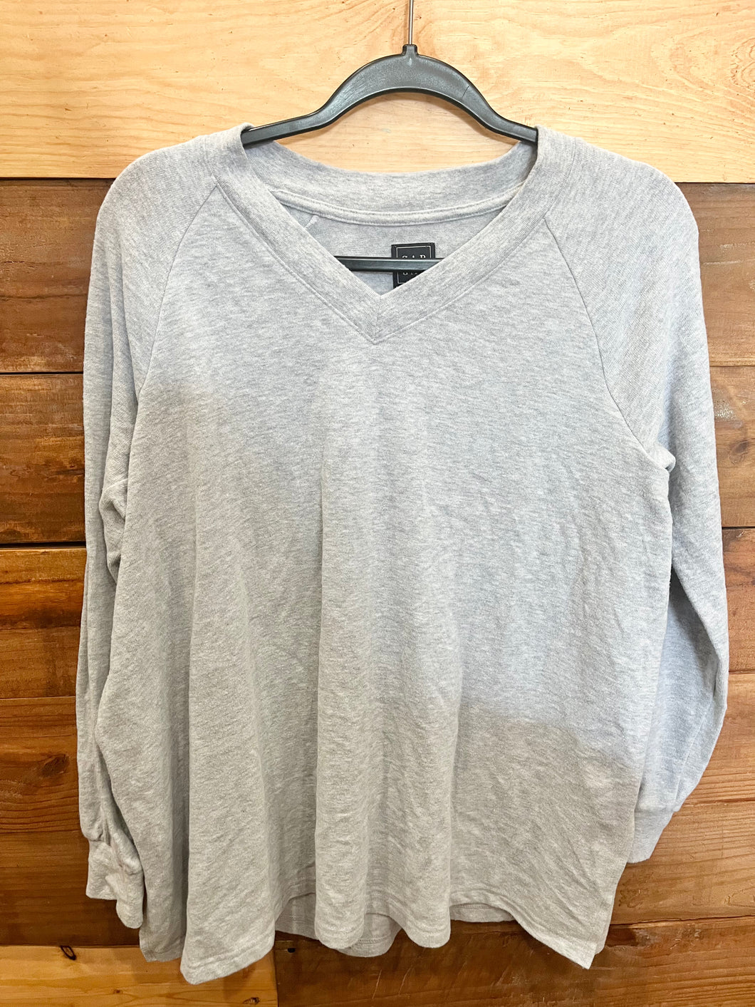 Gap Maternity & Nursing Gray Sweater Size Small