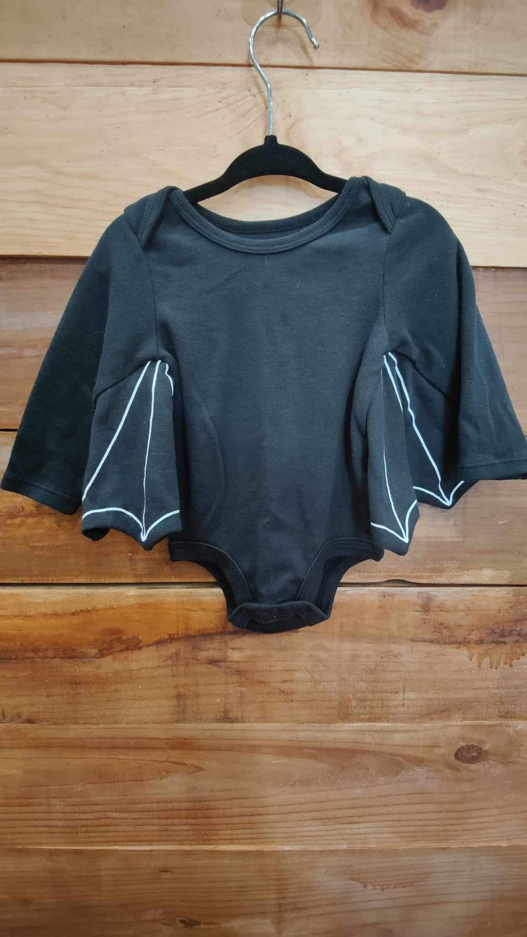 Black Bat Onesie Size 6-9m