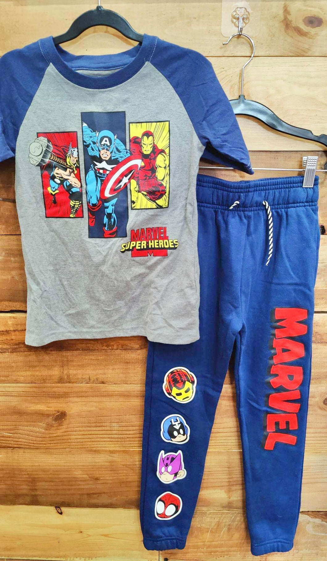 Marvel Superhero 2pc Outfit Size 6