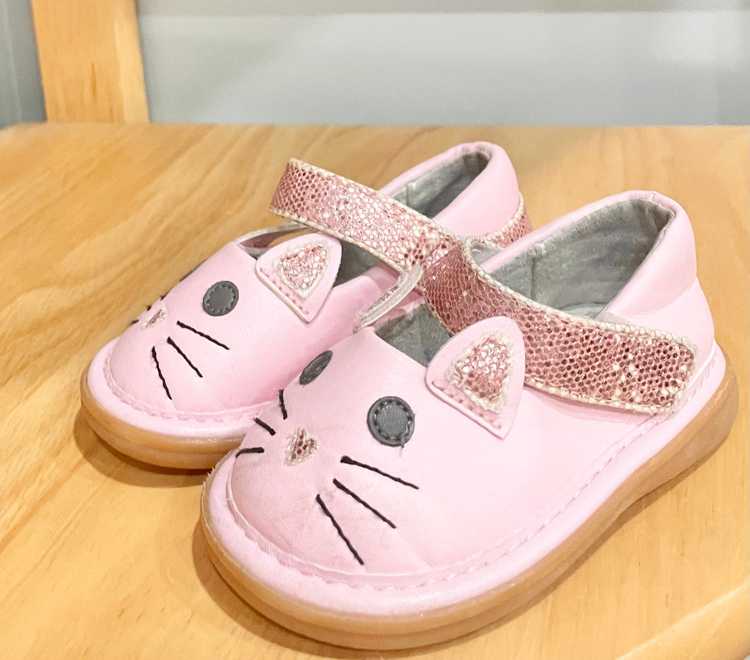 Wee Squeaker Pink Bunny Shoes Size 4