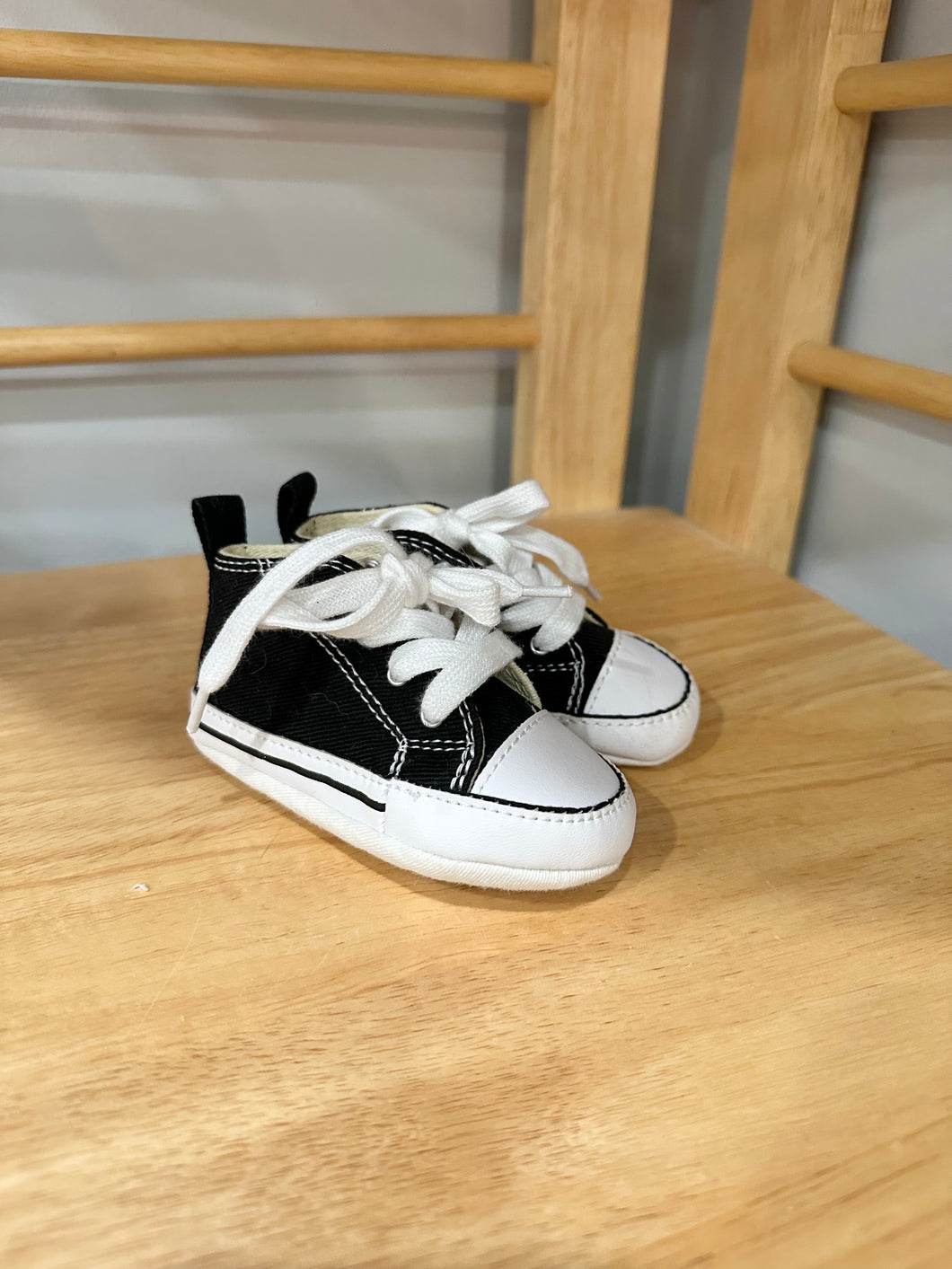 Converse Black Crib Shoes Size 3