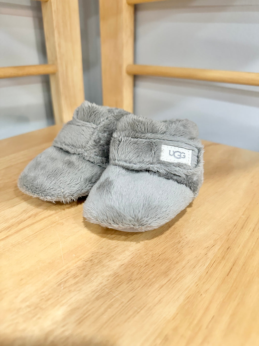 UGG Gray Slipper Booties Size 02/03